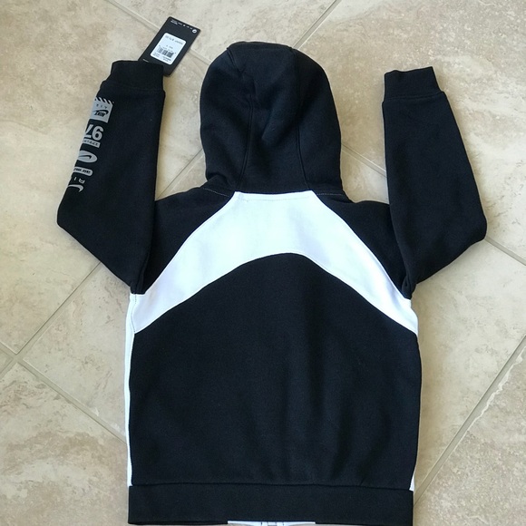 Nike Air boys hoodie - Picture 2 of 7